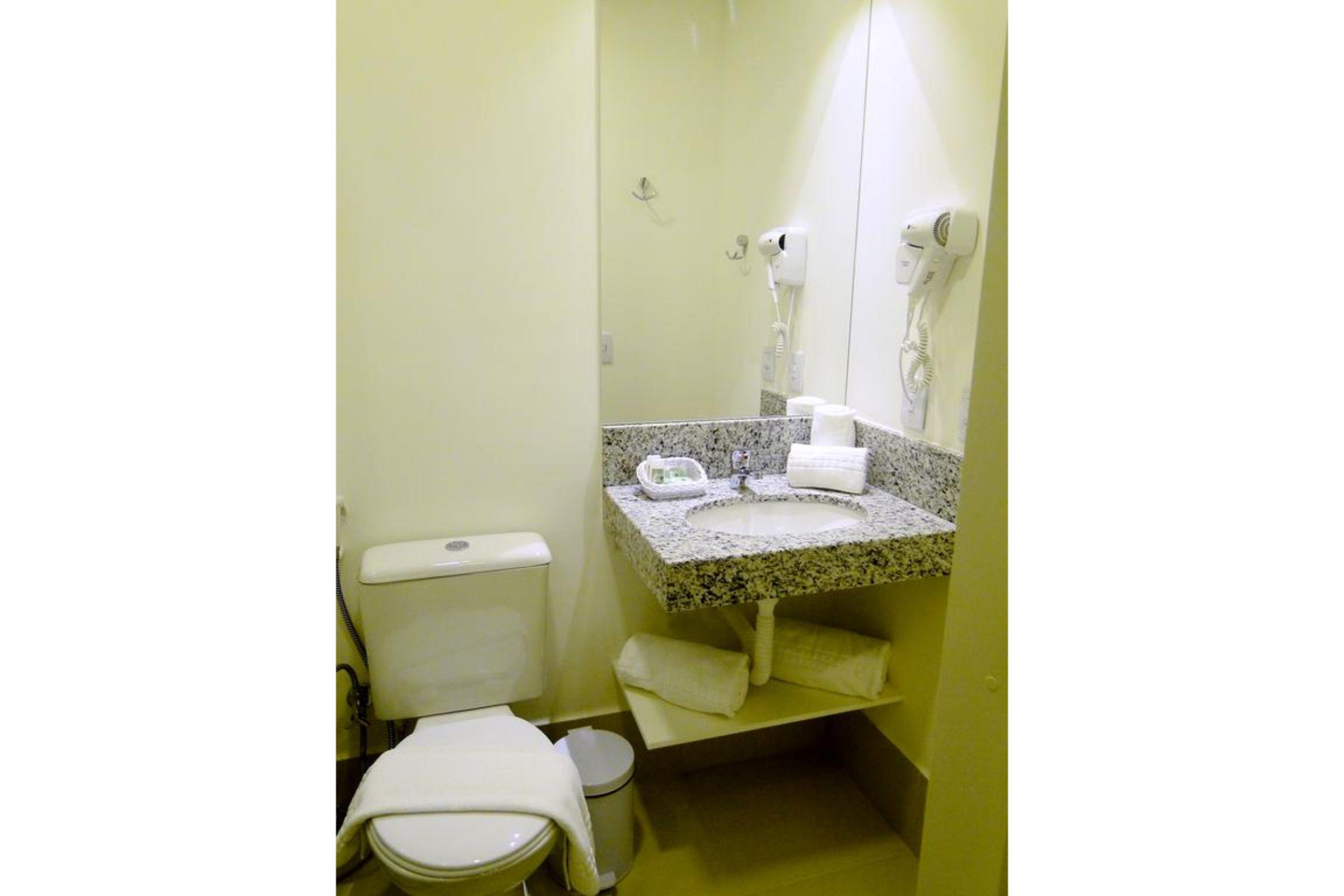 Easy Hotel Cachoeiro De Itapemirim By Atlantica Esterno foto