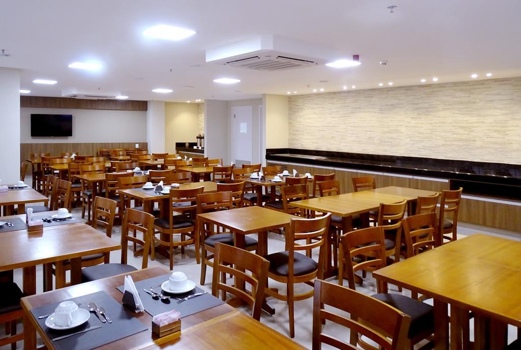 Easy Hotel Cachoeiro De Itapemirim By Atlantica Esterno foto