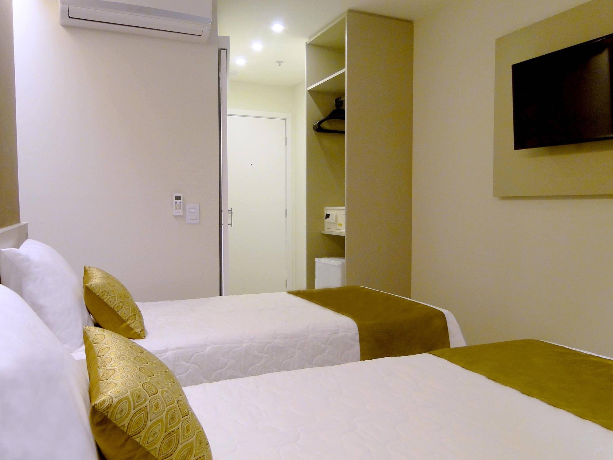 Easy Hotel Cachoeiro De Itapemirim By Atlantica Esterno foto