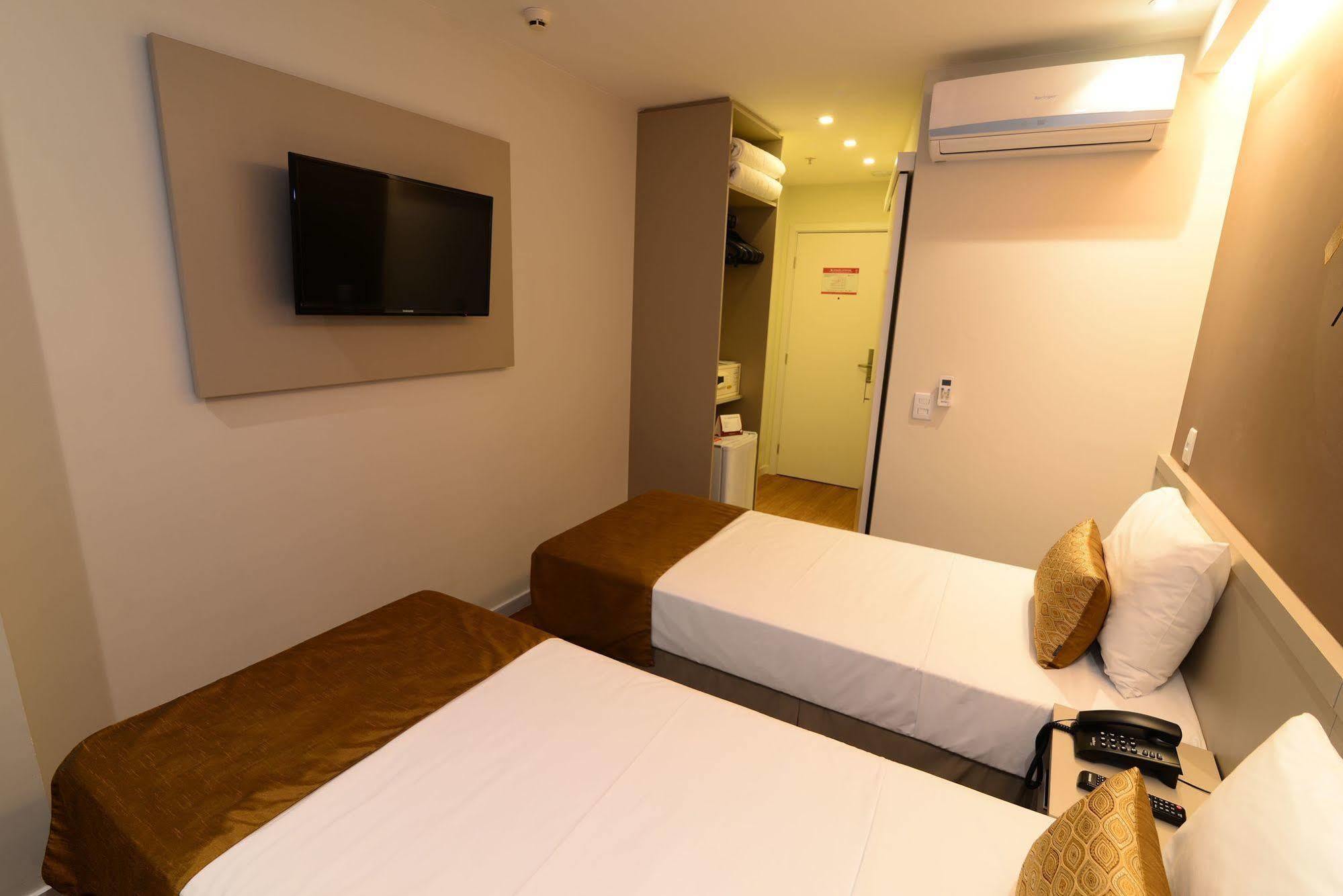 Easy Hotel Cachoeiro De Itapemirim By Atlantica Esterno foto
