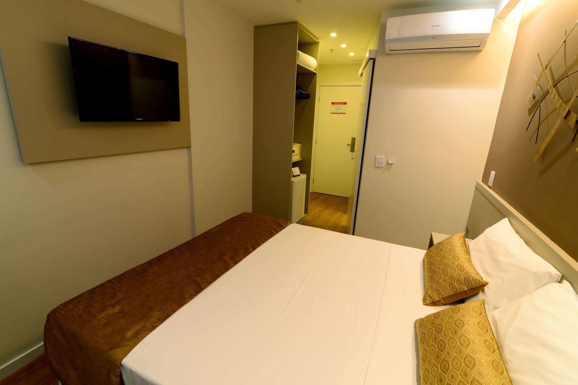 Easy Hotel Cachoeiro De Itapemirim By Atlantica Esterno foto
